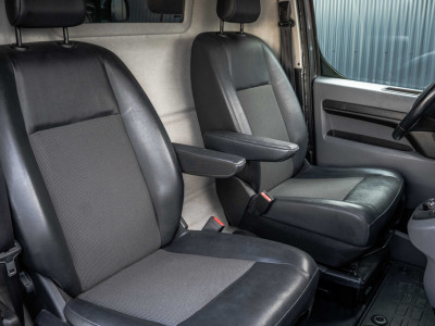 Citroën Jumpy 2.0 BlueHDi 180 | Camera | Carplay | Cruise | PDC | Stoelverw. | Climatronic |Trekhaak foto 13