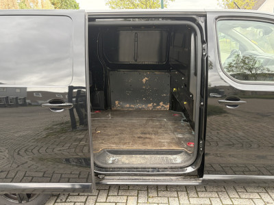 Citroën Jumpy L2 2.0 BlueHDI 180PK Automaat M Club â 3-zits â navigatie â climate control foto 15