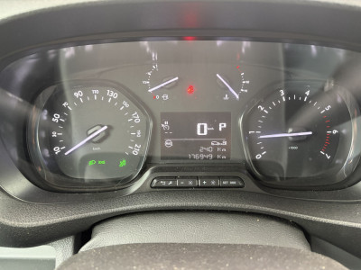 Citroën Jumpy L2 2.0 BlueHDI 180PK Automaat M Club â 3-zits â navigatie â climate control foto 18