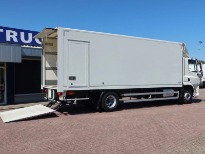 DAF CF 320 FA Bakwagen + Dhollandia 2000 kg klep 10