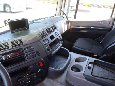 DAF CF 320 FA Bakwagen + Dhollandia 2000 kg klep 13