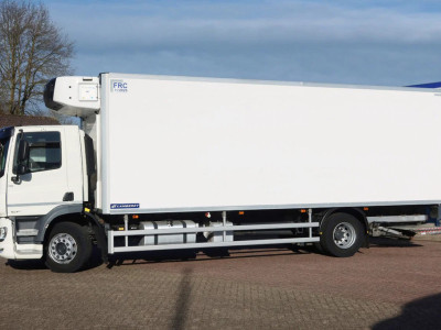 DAF CF 320 FA Koel/vriezen +Carrier Supra 1150 Silent + Dhollandia 2000 KG klep foto 5