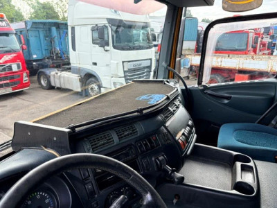 DAF CF 85.430 6x2 SLEEPERCAB (EURO 4 / VLG-ADR / AS-TRONIC / ZF-INTARDER / HYDRAULIC KIT / AIRCONDITIONING / ETC.) foto 11