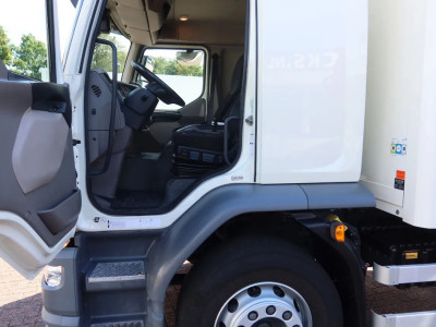 DAF LF 290 Koel/Vries+Klep 1500 kg Thermoking T 600R foto 10