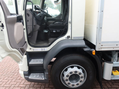 DAF LF 320 LA Bakwagen + DHollandia foto 10