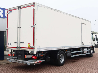 DAF LF 320 LA Bakwagen + DHollandia foto 3