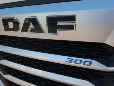 DAF XD XD 300 Bak+Klep 2.000 kg 21