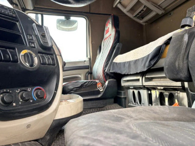 DAF XF 105.460 SPACECAB 4x2 (EURO 5 / AS-TRONIC / ZF-INTARDER / 870+430 LITER DIESELTANK / COMPLETE SPOILERSET ON CABIN / FRIDGE UNDER BED / ETC.) foto 11