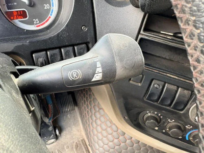 DAF XF 105.460 SPACECAB 4x2 (EURO 5 / AS-TRONIC / ZF-INTARDER / 870+430 LITER DIESELTANK / COMPLETE SPOILERSET ON CABIN / FRIDGE UNDER BED / ETC.) foto 12