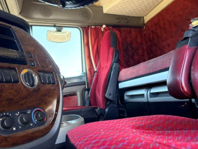DAF XF 105.460 SUPERSPACECAB 6x2 (EURO 5 / AS-TRONIC GEARBOX / MX-BRAKE / 10 TIRES / LIFT-AXLE / FRIDGE UNDER BED / SPECIAL INTERIOR / ETC.) 10