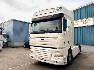 DAF XF 105.460 SUPERSPACECAB (EURO 5 / ZF16 MANUAL GEARBOX / MX-BRAKE / 2x DIESELTANK / FRIDGE UNDER BED / AIRCONDITIONING)