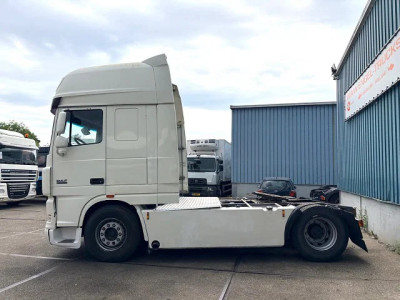 DAF XF 105.460 SUPERSPACECAB (EURO 5 / ZF16 MANUAL GEARBOX / MX-BRAKE / 2x DIESELTANK / FRIDGE UNDER BED / AIRCONDITIONING) foto 5
