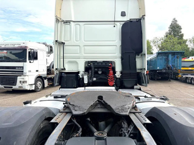 DAF XF 460 SUPERSPACECAB 4x2 (EURO 6 / AS-TRONIC / MX-BRAKE / DIESEL-WATER FILTER / 850+430 LITER DIESELTANK / FRIDGE / ETC.) foto 6