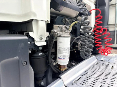 DAF XF 460 SUPERSPACECAB 4x2 (EURO 6 / AS-TRONIC / MX-BRAKE / DIESEL-WATER FILTER / 850+430 LITER DIESELTANK / FRIDGE / ETC.) foto 8