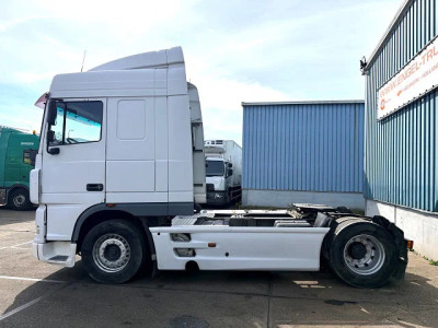 DAF XF 95.430 SPACECAB (EURO 4 / AS-TRONIC / FULL SPOILERSET / SIDE SKIRTS / AIRCONDITIONING) foto 5