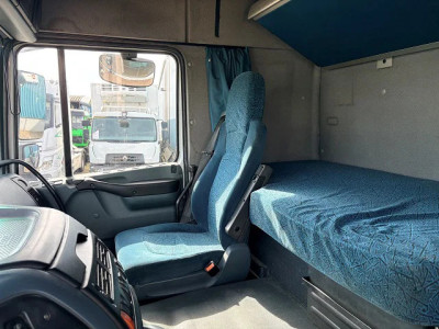 DAF XF 95.430 SPACECAB (EURO 4 / AS-TRONIC / FULL SPOILERSET / SIDE SKIRTS / AIRCONDITIONING) foto 9