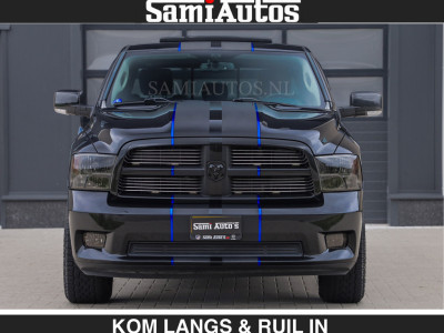 Dodge RAM BLACK ON BLACK | 5.7 V8 HEMI | SPORT | STOER EN LEUKE RAM | DC | 4X4 | STRIPING DUBBELE CABINE | 5 PERSOONS | LAGE BIJTELLING | foto 12