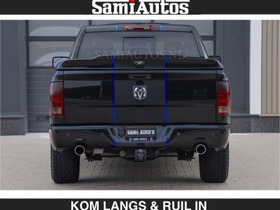 Dodge RAM BLACK ON BLACK | 5.7 V8 HEMI | SPORT | STOER EN LEUKE RAM | DC | 4X4 | STRIPING DUBBELE CABINE | 5 PERSOONS | LAGE BIJTELLING | foto 13