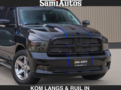 Dodge RAM BLACK ON BLACK | 5.7 V8 HEMI | SPORT | STOER EN LEUKE RAM | DC | 4X4 | STRIPING DUBBELE CABINE | 5 PERSOONS | LAGE BIJTELLING | foto 16