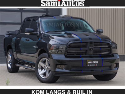 Dodge RAM BLACK ON BLACK | 5.7 V8 HEMI | SPORT | STOER EN LEUKE RAM | DC | 4X4 | STRIPING DUBBELE CABINE | 5 PERSOONS | LAGE BIJTELLING | foto 3