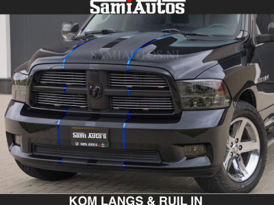 Dodge RAM BLACK ON BLACK | 5.7 V8 HEMI | SPORT | STOER EN LEUKE RAM | DC | 4X4 | STRIPING DUBBELE CABINE | 5 PERSOONS | LAGE BIJTELLING | foto 4
