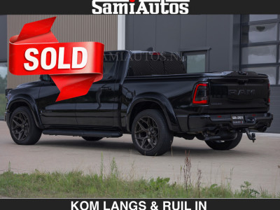 Dodge RAM BLACK OPS | 5.7 V8 HEMI | EUR66950,- excl |  WIDEBODY HULK | OPEN UITLAAT KLEP | ZEER DIK | DUBBELE CABINE | DC | 5 PERSOONS | GRIJS KENETEKEN | EXTRA BREDE WIELEN IN HET BRONS | MEGA DIK | 3500KG TREKVERMOGEN | foto 16