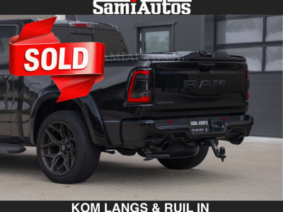 Dodge RAM BLACK OPS | 5.7 V8 HEMI | EUR66950,- excl |  WIDEBODY HULK | OPEN UITLAAT KLEP | ZEER DIK | DUBBELE CABINE | DC | 5 PERSOONS | GRIJS KENETEKEN | EXTRA BREDE WIELEN IN HET BRONS | MEGA DIK | 3500KG TREKVERMOGEN | foto 17