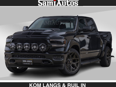 Dodge RAM BLACK OPS | 5.7 V8 HEMI | WIDEBODY HULK | OPEN UITLAAT KLEP | ZEER DIK | DUBBELE CABINE | DC | 5 PERSOONS | GRIJS KENETEKEN | EXTRA BREDE WIELEN IN HET BRONS | MEGA DIK | 3500KG TREKVERMOGEN |