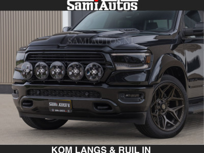 Dodge RAM BLACK OPS | 5.7 V8 HEMI | WIDEBODY HULK | OPEN UITLAAT KLEP | ZEER DIK | DUBBELE CABINE | DC | 5 PERSOONS | GRIJS KENETEKEN | EXTRA BREDE WIELEN IN HET BRONS | MEGA DIK | 3500KG TREKVERMOGEN | foto 2