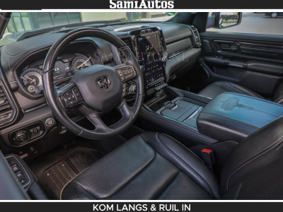 Dodge RAM COBRA HULK PACK | 5.7 V8 402 PK | LIMITED EDITION | HUD | LUCHTVERING | BOM VOL | CREW CAB 5 PERSOONS | DUBBELE CABINE | GRIJSKENTEKEN | | De specialist in Amerikaanse pickâups in Nederland en Europa. foto 14