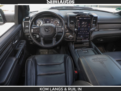 Dodge RAM COBRA HULK PACK | 5.7 V8 402 PK | LIMITED EDITION | HUD | LUCHTVERING | BOM VOL | CREW CAB 5 PERSOONS | DUBBELE CABINE | GRIJSKENTEKEN | | De specialist in Amerikaanse pickâups in Nederland en Europa. foto 18