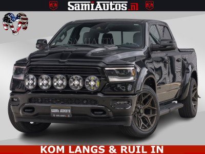 Dodge RAM DE DONDER | 5.7 V8 HEMI | BRONZE BREDE WIELEN | WIDE BODY | OPEN UITLAAT KLEP | ZEER DIK | DUBBELE CABINE | DC | 5 PERSOONS | GRIJS KENETEKEN | BJ 2023 44000KM | FULL LED VERLICHTING | MEGA DIK |