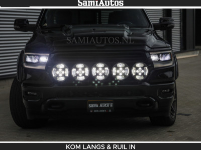 Dodge RAM DE DONDER | 5.7 V8 HEMI | BRONZE BREDE WIELEN | WIDE BODY | OPEN UITLAAT KLEP | ZEER DIK | DUBBELE CABINE | DC | 5 PERSOONS | GRIJS KENETEKEN | BJ 2023 44000KM | FULL LED VERLICHTING | MEGA DIK | foto 3