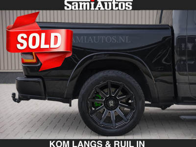 Dodge RAM LIMITED 5.7 V8 HEMI | TOP STAAT | EUR59950,- excl | BOM VOL | HUD | LUCHTVERING | STRIPING | BREDE WIELEN | OPEN UITLAAT KLEP | ADAPTIVE | PANO |  DC | CREW CAB | DUBBELE CABINE | 5 PERSOONS | foto 14