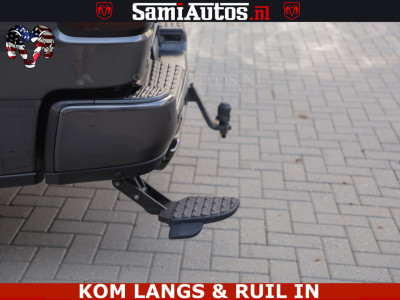 Dodge RAM LIMITED NIGHT 5.7 V8 402PK | HUD | 4PL WHEELS | LUCHTVERING |OPEN UILAAT KLEP | BOM VOL | GRANITE CRYSTAL | DC | CREW CAB | DUBBELE CABINE | 5 PERSOONS GRIJSKENTEKEN | EERSTE EIGENAAR | TOP STAAT 44000 KM | 19