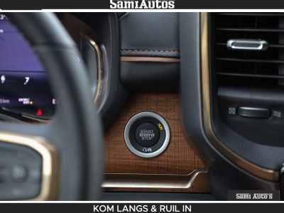 Dodge RAM LONGHORN BRUIN LEDER 5,7L V8 HEMI | VIRTUAL |  HEAD UP | PANODAK | LUCHTVERING | BOM VOL | DC |  402 PK | CREW CAB | DUBBELE CABINE | 4X4 | 5 PERSOONS | GRIJSKENTEKEN | LIMITED foto 16