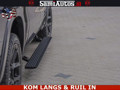 Dodge RAM SPORT LARAMIE 5.7 V8 HEMI | LUCHTVERING | 2023 | PANODAK | GROOTSCHERM | DC | TOP KLEUR GRANITE | CREW CAB | DUBBELE CABINE | 5 PERSOONS | 12