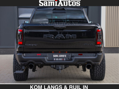 Dodge RAM TRX HELLCAT | 6.2 V8 712PK SUPERCHARGER | EUR 129.50 excl | RODE STIKSELS | FULLY LOADED | CARBON | CREW CAB | DUBBELE CABINE | 5 PERSOONS | De specialist in Amerikaanse pickâups in Nederland en Europa. foto 16