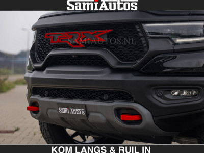 Dodge RAM TRX HELLCAT | 6.2 V8 712PK SUPERCHARGER | RODE STIKSELS | FULLY LOADED | CARBON | CREW CAB | DUBBELE CABINE | 5 PERSOONS | De specialist in Amerikaanse pickâups in Nederland en Europa. foto 19