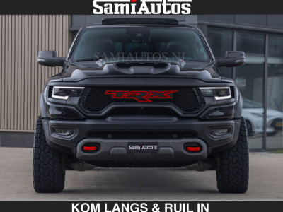 Dodge RAM TRX HELLCAT | 6.2 V8 712PK SUPERCHARGER | RODE STIKSELS | FULLY LOADED | CARBON | CREW CAB | DUBBELE CABINE | 5 PERSOONS | De specialist in Amerikaanse pickâups in Nederland en Europa. foto 2