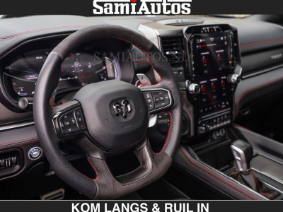 Dodge RAM TRX HELLCAT | 6.2 V8 712PK SUPERCHARGER | RODE STIKSELS | FULLY LOADED | CARBON | CREW CAB | DUBBELE CABINE | 5 PERSOONS | De specialist in Amerikaanse pickâups in Nederland en Europa. foto 4