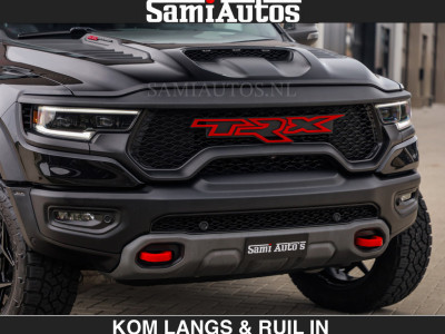 Dodge RAM TRX HELLCAT | 6.2 V8 712PK SUPERCHARGER | RODE STIKSELS | FULLY LOADED | CARBON | CREW CAB | DUBBELE CABINE | 5 PERSOONS | De specialist in Amerikaanse pickâups in Nederland en Europa. foto 6