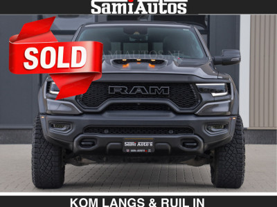 Dodge RAM TRX HELLCAT 712 PK 6.2 V8 | BLACK EDITION | BOM VOL | GRANITE MET ZWART LEDER RODE STIKSELS | CREW CAB DUBBELE CABINE DC | 5 PERSOONS GRIJS KENTEKEN | foto 13