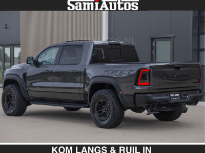 Dodge RAM TRX HELLCAT 712 PK 6.2 V8 SUPERCHARGER | BLACK EDITION | BOM VOL | GRANITE MET ZWART LEDER RODE STIKSELS | CREW CAB DUBBELE CABINE DC | 5 PERSOONS GRIJS KENTEKEN | foto 10