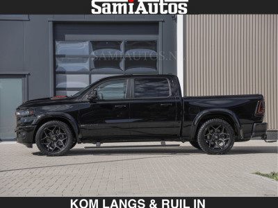 Dodge RAM WIDE BODY | BLACK ON BLACK | PREMIUM EDITION | HUD | LUCHTVERING | PANO DAK | PASSAGIERS DISPLAY | BREDE WIELEN | CREW CAB | DUBBELE CABINE | 5 PERSOONS | DC | HULK PACK | BOM VOL | foto 19
