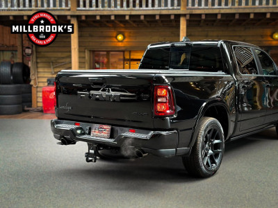 Dodge RAM 1500 3.0 Hurricane Laramie Night, BPM VRIJ, bomvol, luchtvering, passenger display, panoramadak! foto 4