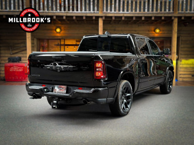 Dodge RAM 1500 3.0 Hurricane Laramie Night, BPM VRIJ, bomvol, luchtvering, passenger display, panoramadak! foto 9
