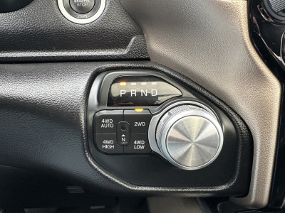 Dodge RAM 1500 5.7 V8 LARAMIE / LPG / TREKHAAK 3.5T / ADAPTIVE CRUISE / LUCHTVERING /  CAMERA / PANO / 12 INCH SCREEN / DELMONICO RED foto 19