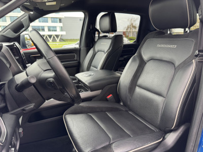 Dodge RAM 1500 5.7 V8 Laramie Night | 12 inch Uconnect | Trekhaak | LPG | Eerste eigenaar foto 11