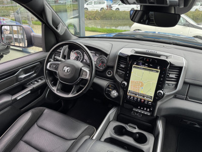 Dodge RAM 1500 5.7 V8 Laramie Night | 12 inch Uconnect | Trekhaak | LPG | Eerste eigenaar foto 12